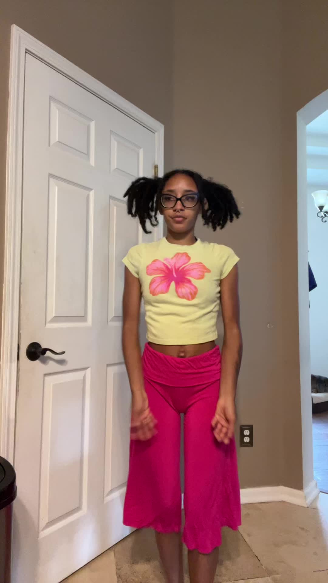 @Ickynikki