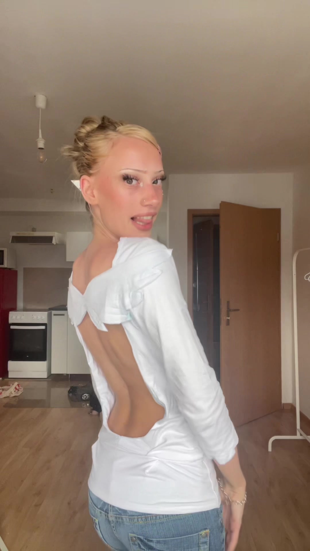 @👸🏼