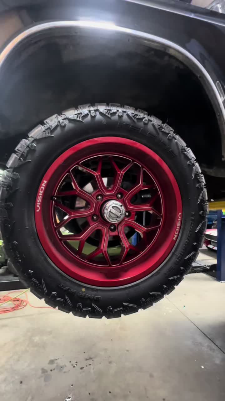 @Clark_Customs