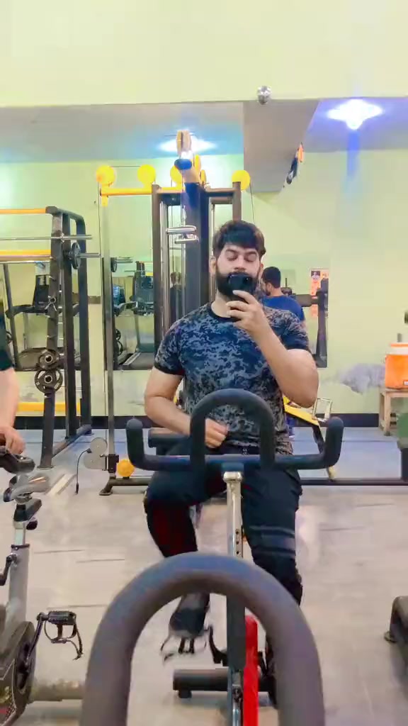 @ملک  Bhalo👑