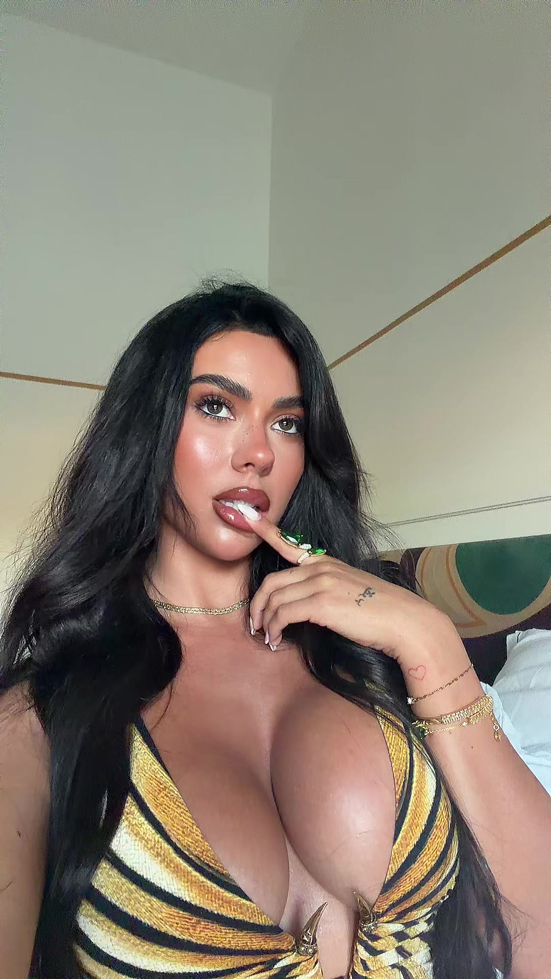 @briannahollyt