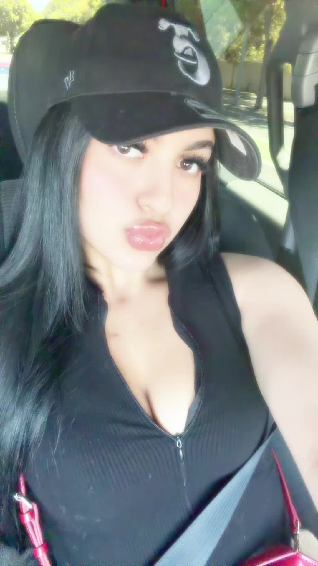 @Veronica🪬