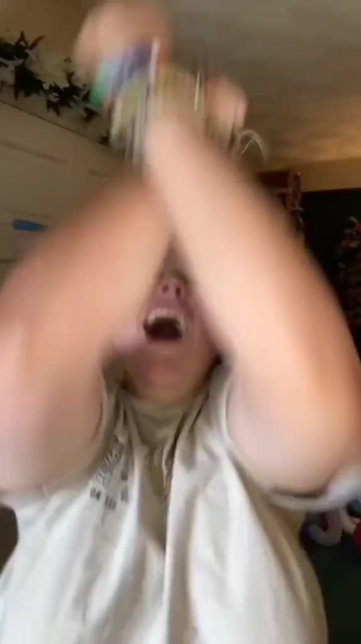 @๐โ๐๐ธโ๐พ๐พ๐๐ ๐ ๐พ๐ป๐