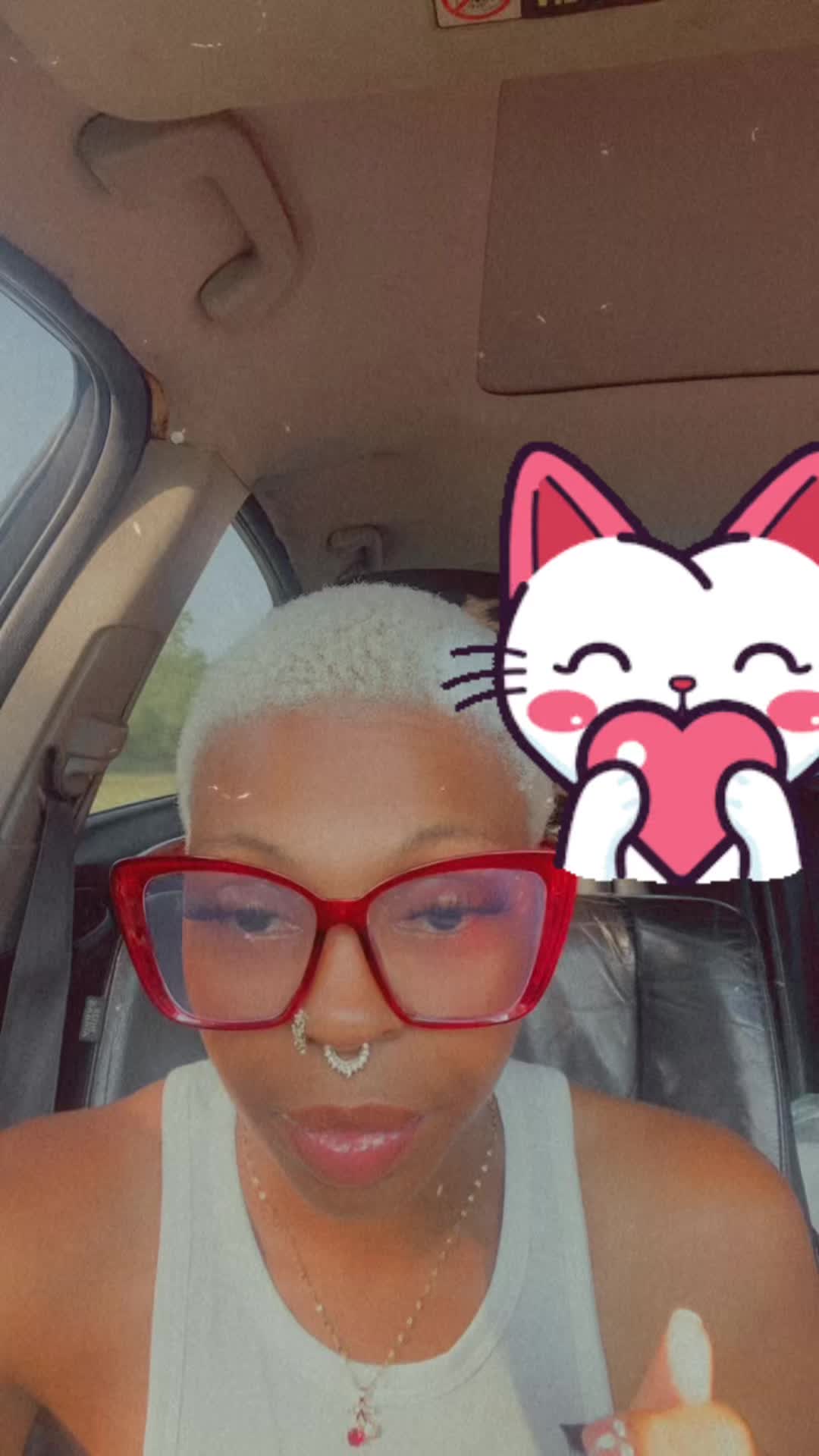 @LillyBell