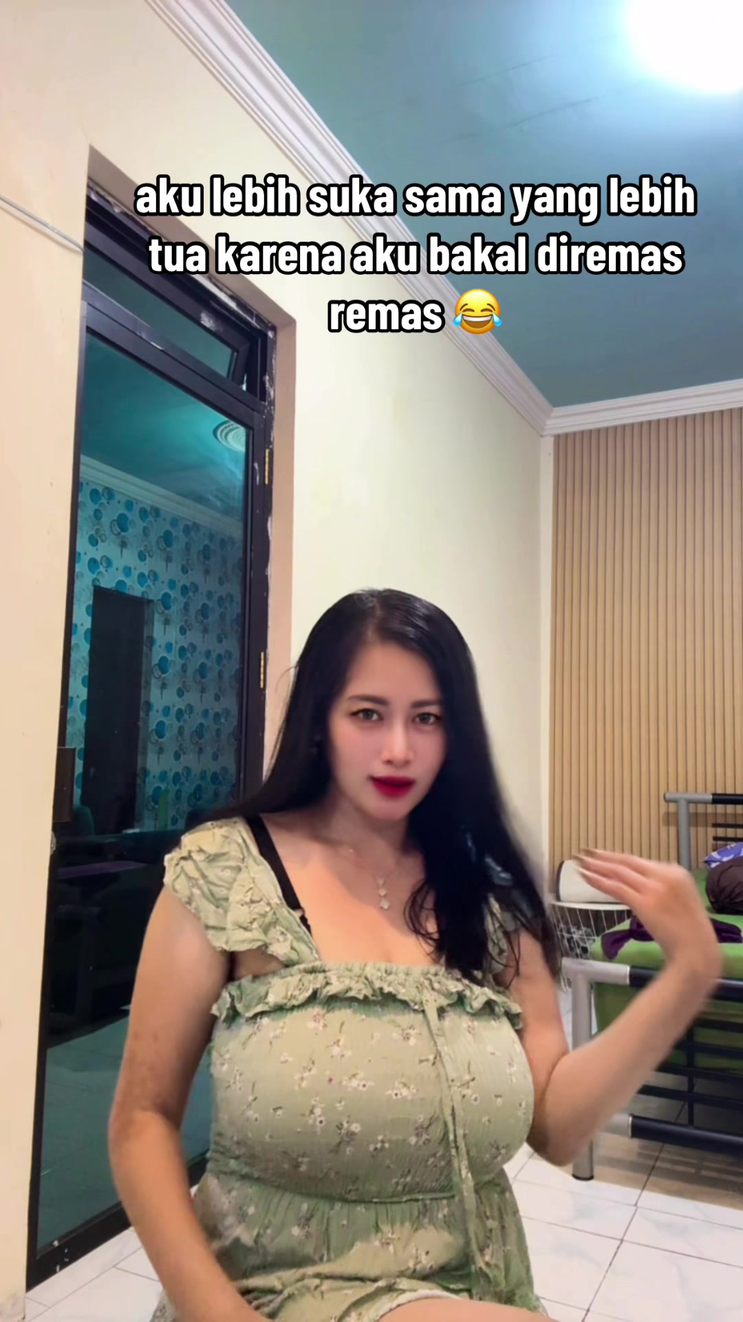 @VinezAmalia