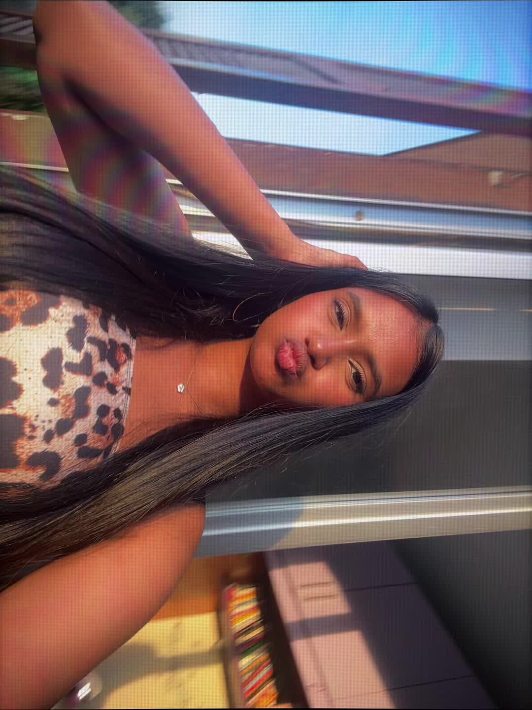 @Geevi.fern🌺