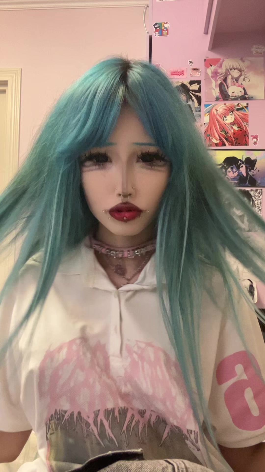 @килл семпай ¬o( ̄- ̄メ)