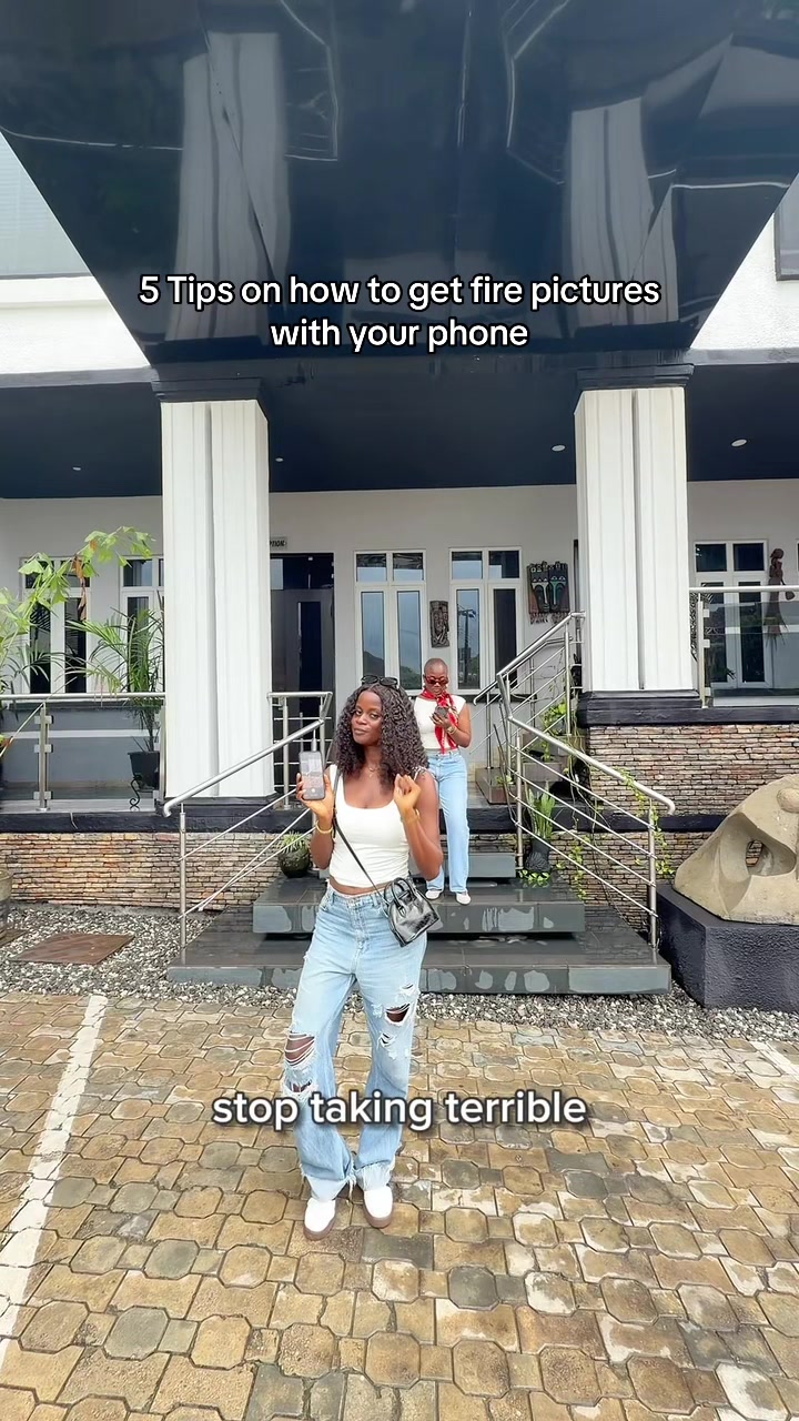 @Yourlocationgirl