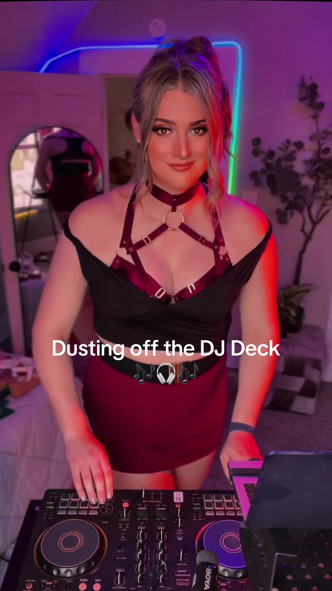 @AlsoAshley