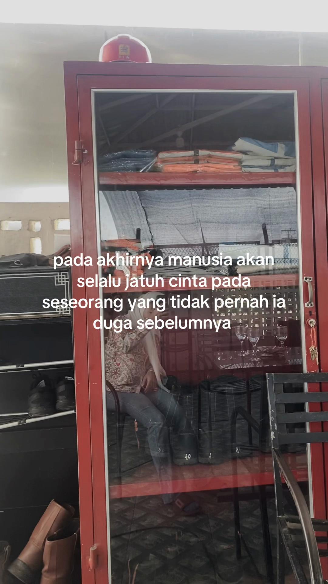 @putri sinaga