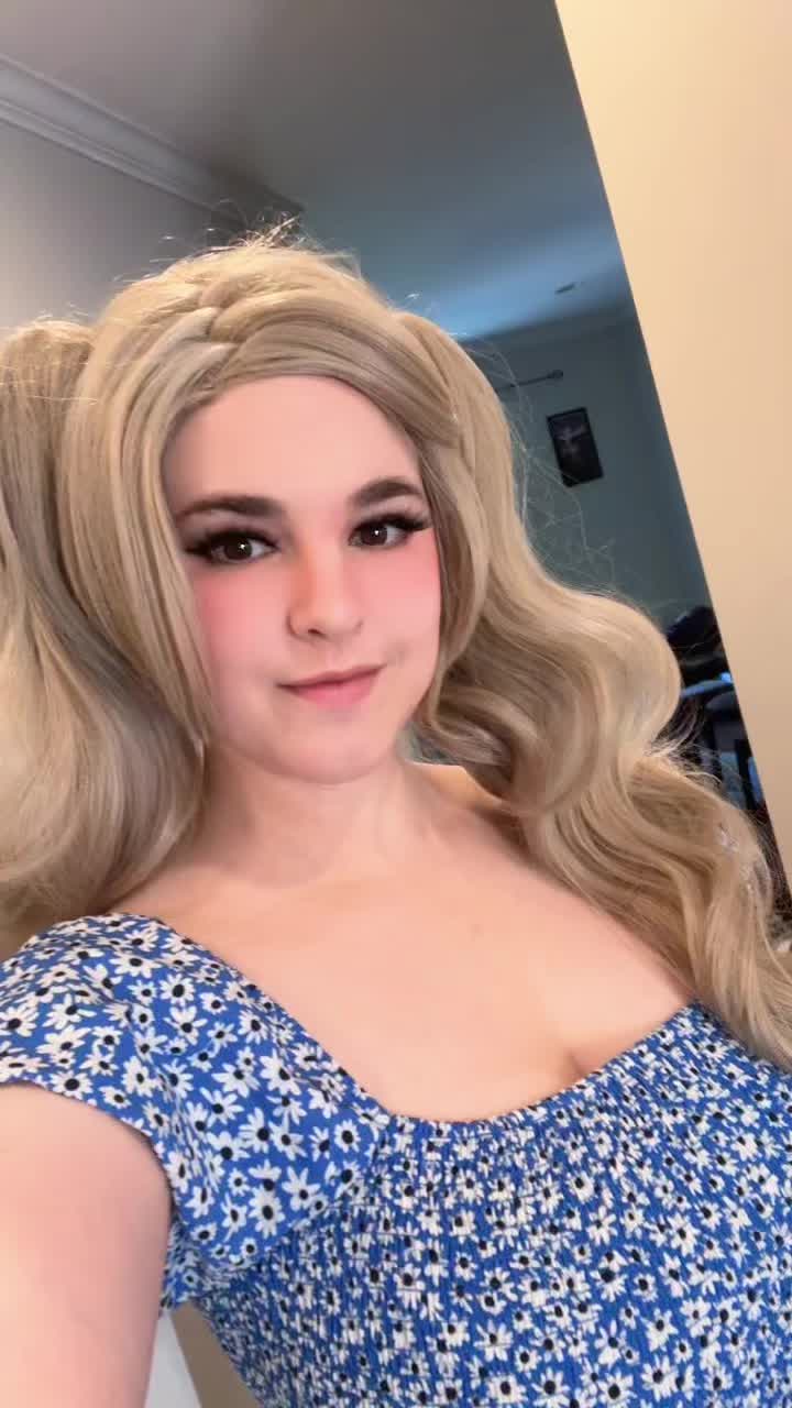 @sarawrcosplayy
