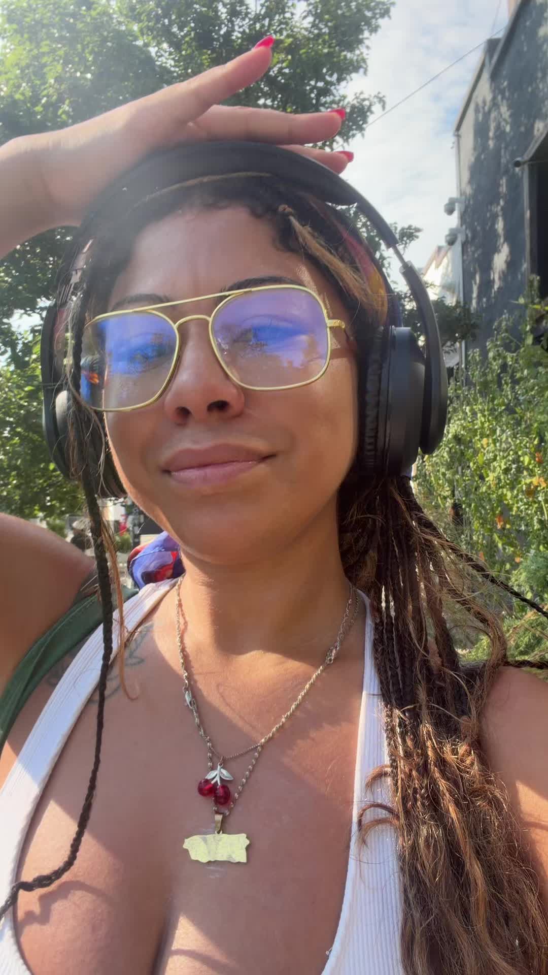 @Yas