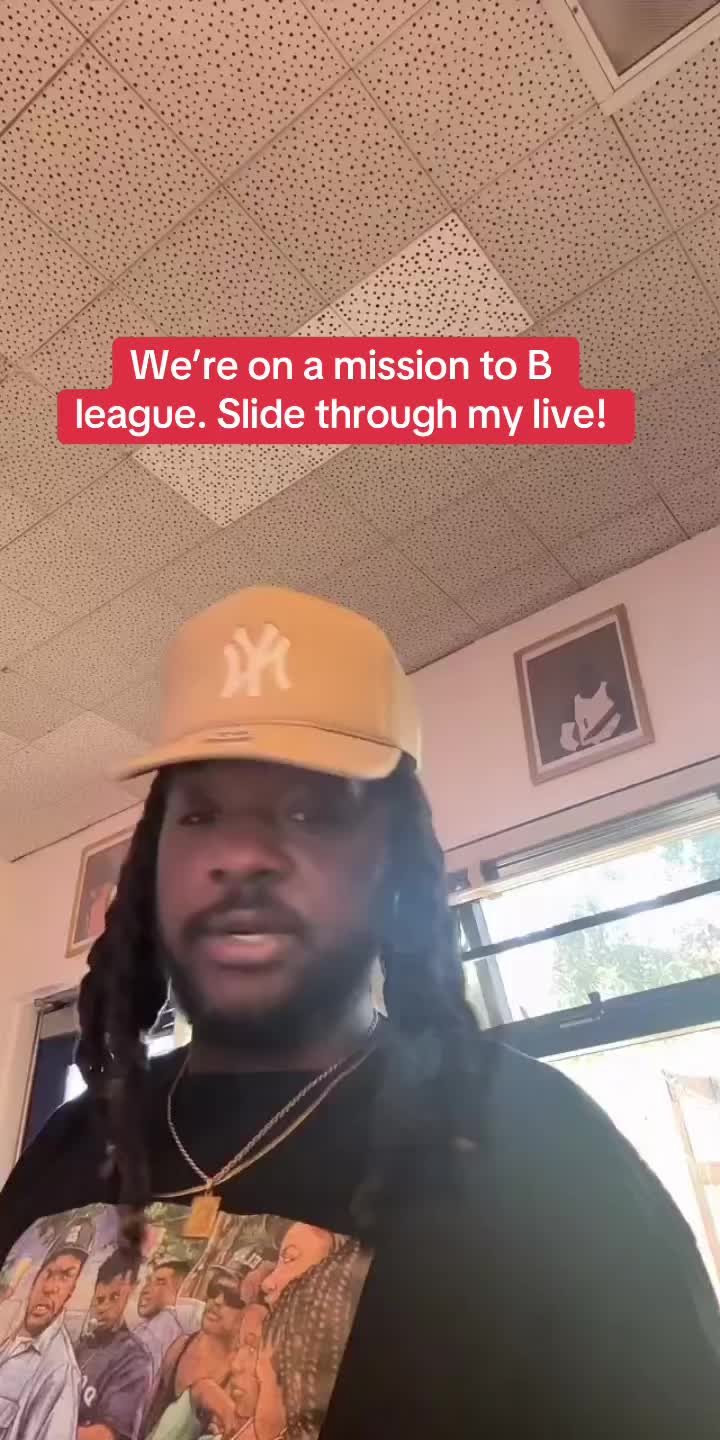 @Sneaker Teacher👟📚