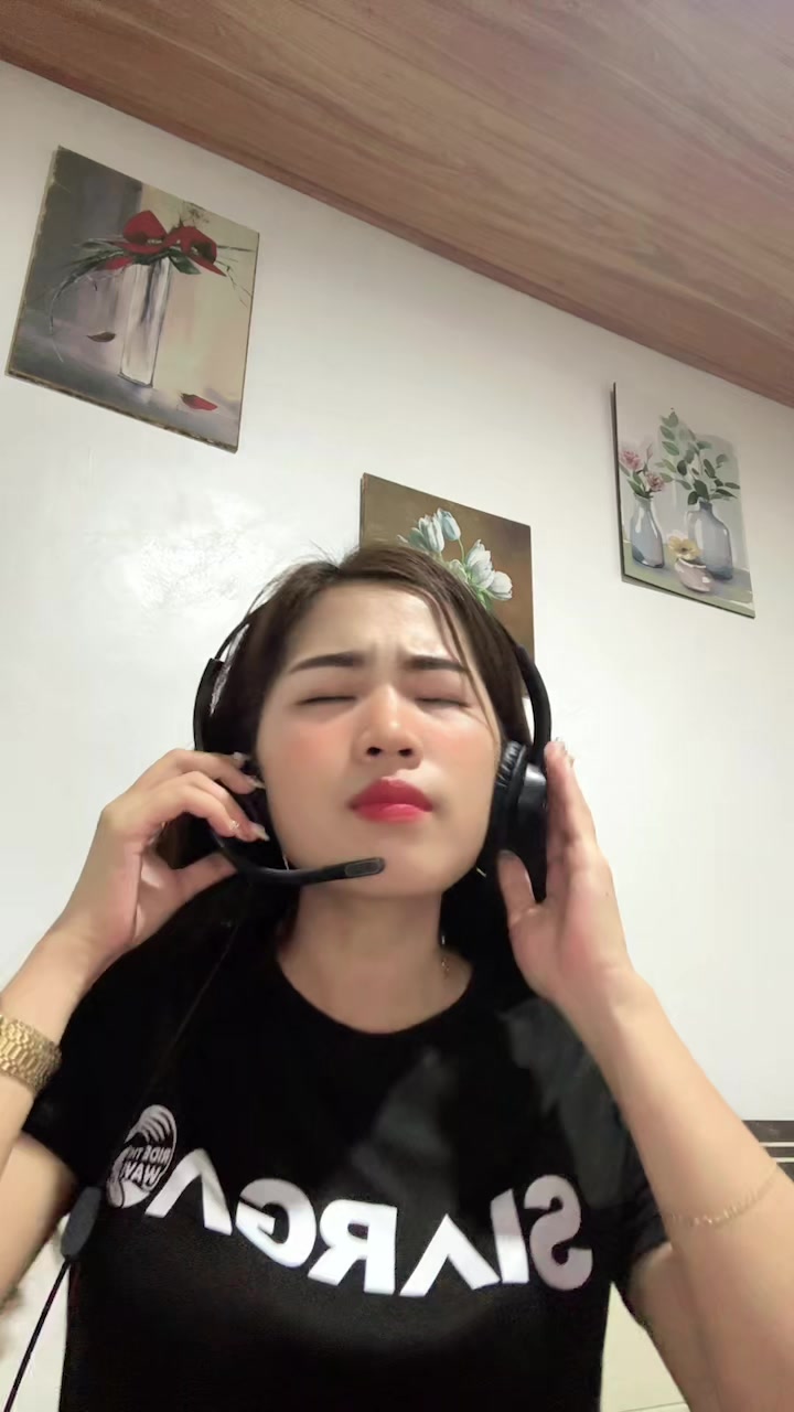 @Momai