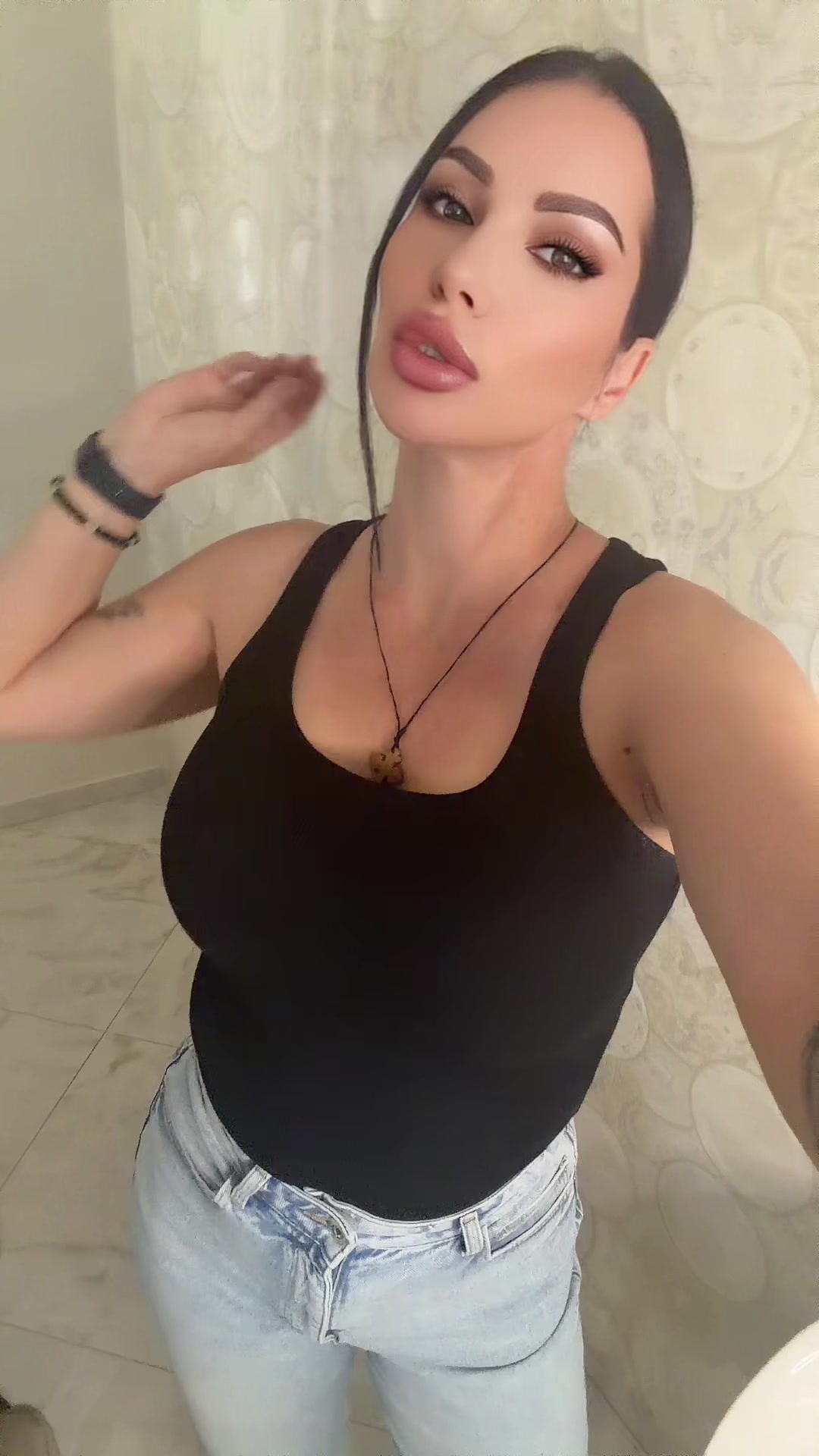 @Anitta Djurovic