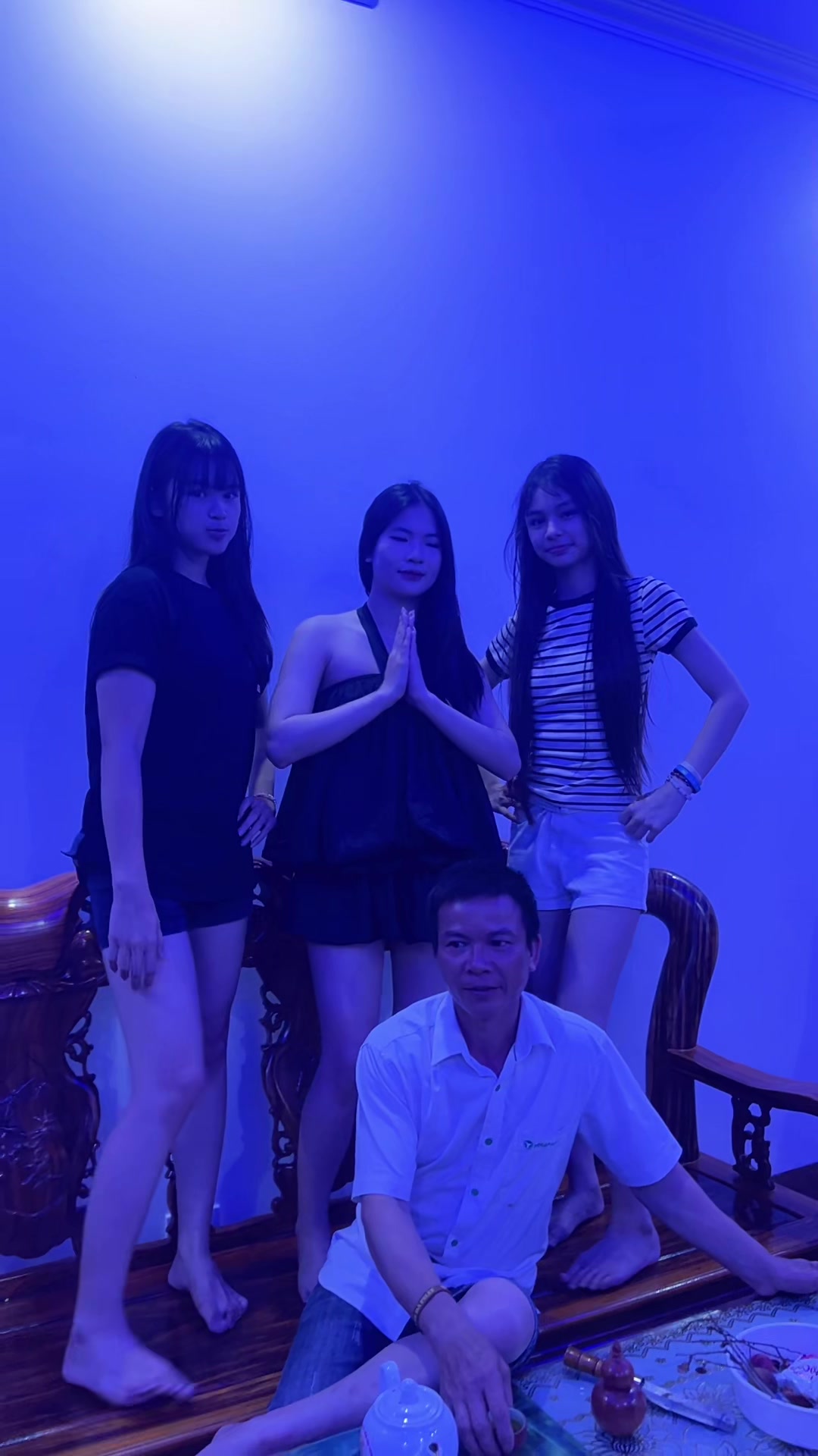 @Thợ Săn Traii Đẹp