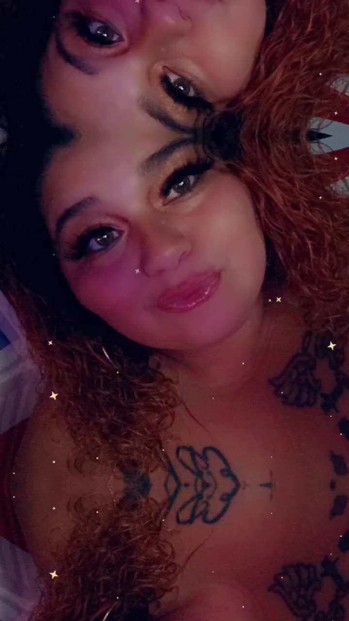 @Mrs.DeLicious 😈🥥