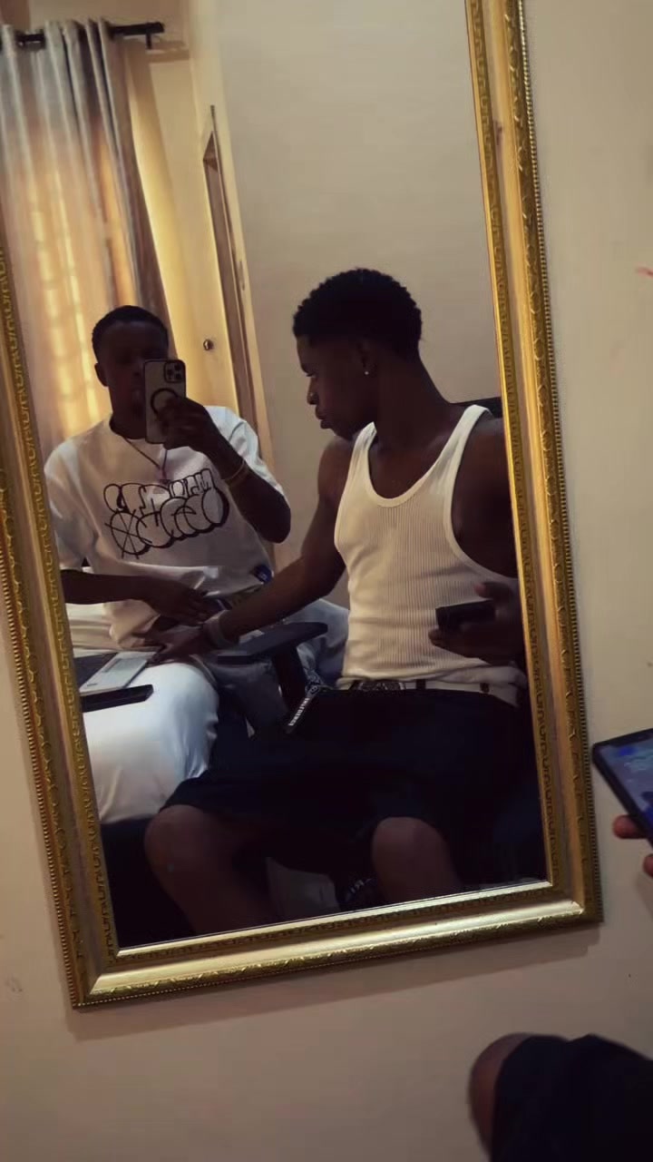 @👑Adê💨🦅