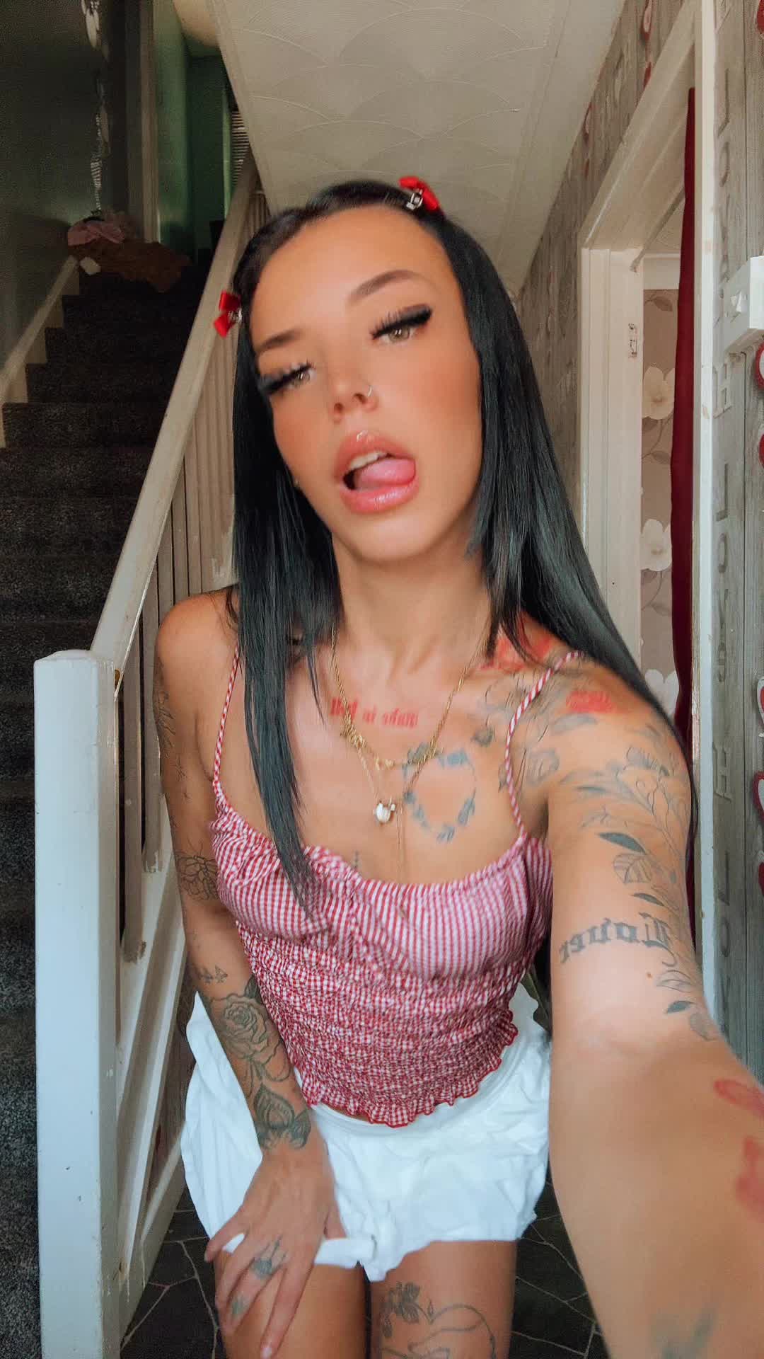 @𝑇ℎ𝑎𝑡𝑇𝑎𝑡𝑡𝑒𝑑𝑀𝑢𝑚ꨄ︎