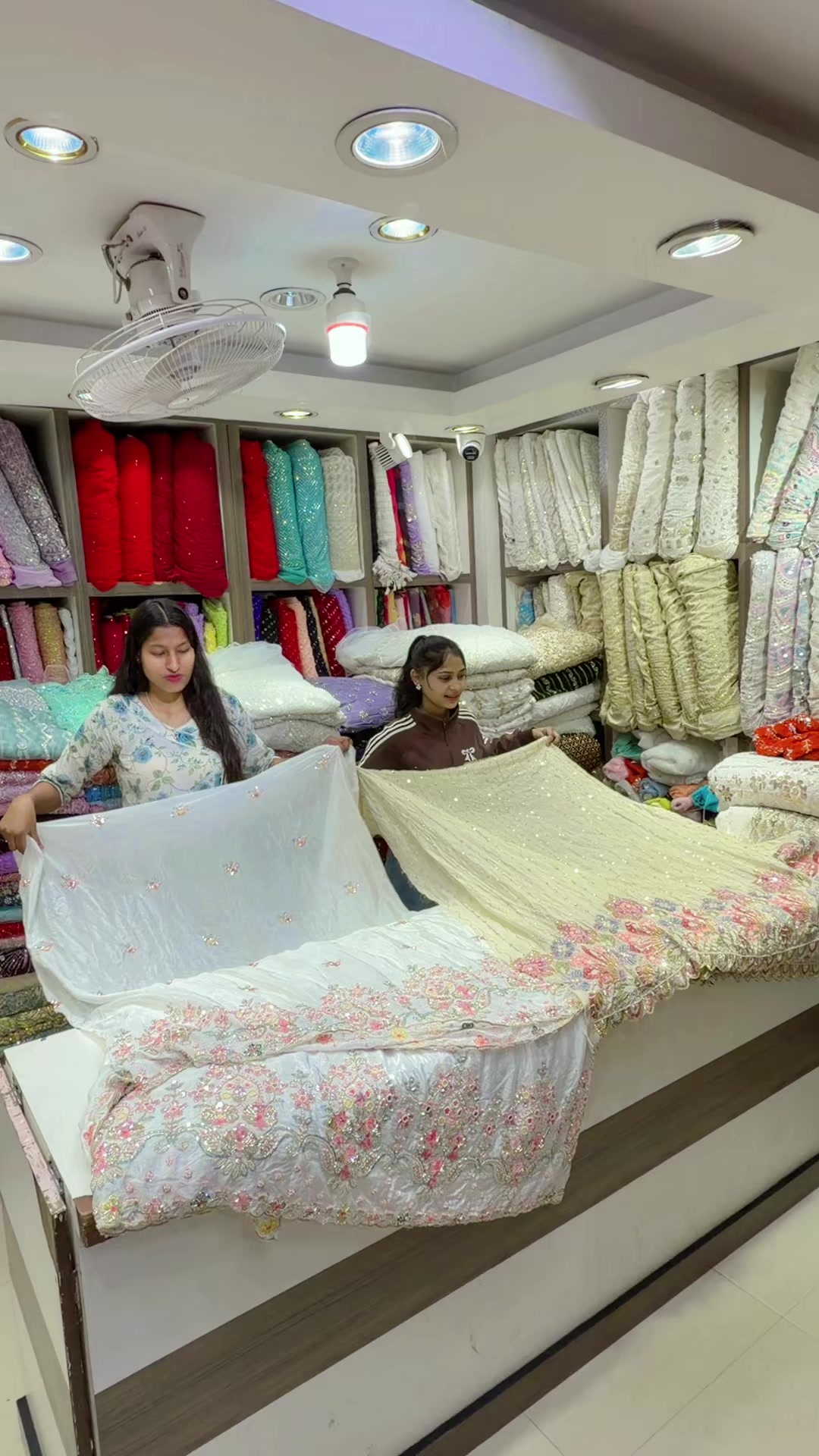 @𝘽𝙖𝙝𝙪𝙗𝙚𝙩𝙞 Fabric Center
