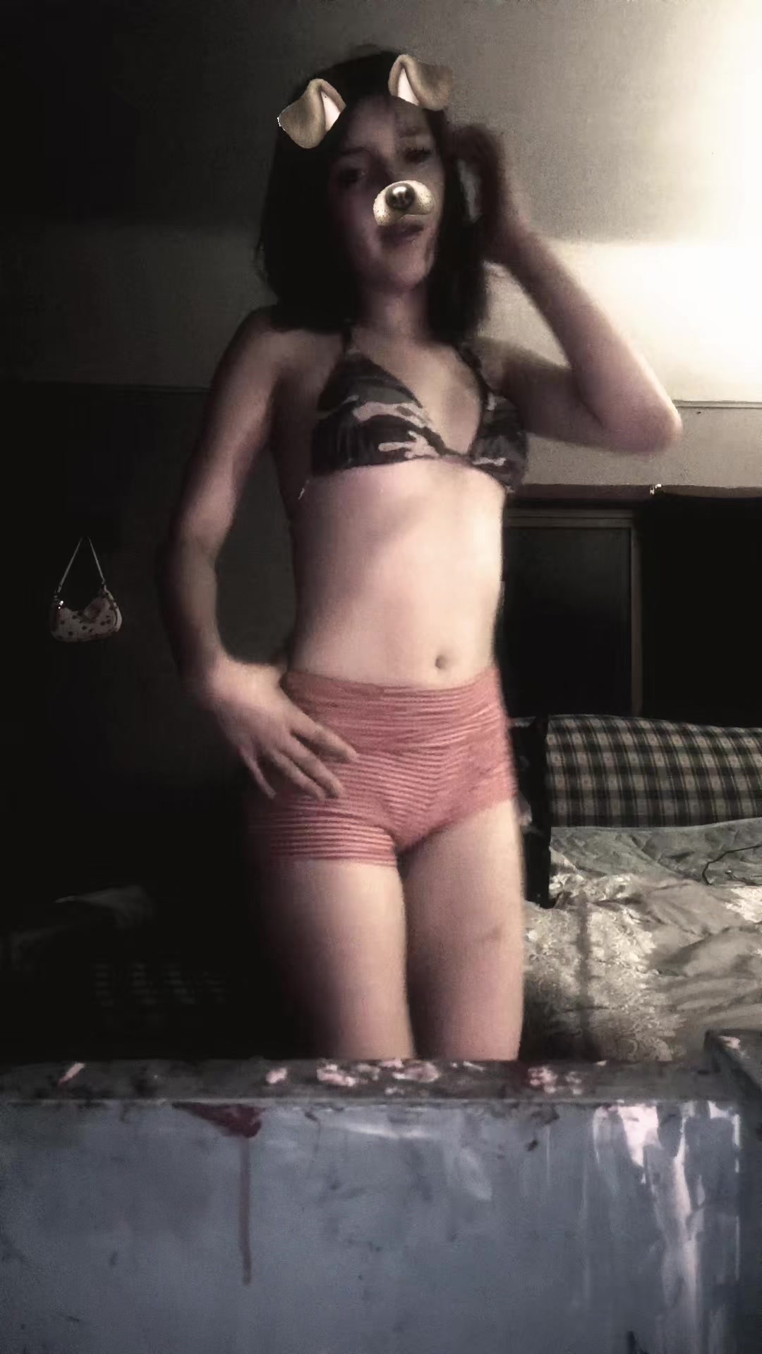 @Hi