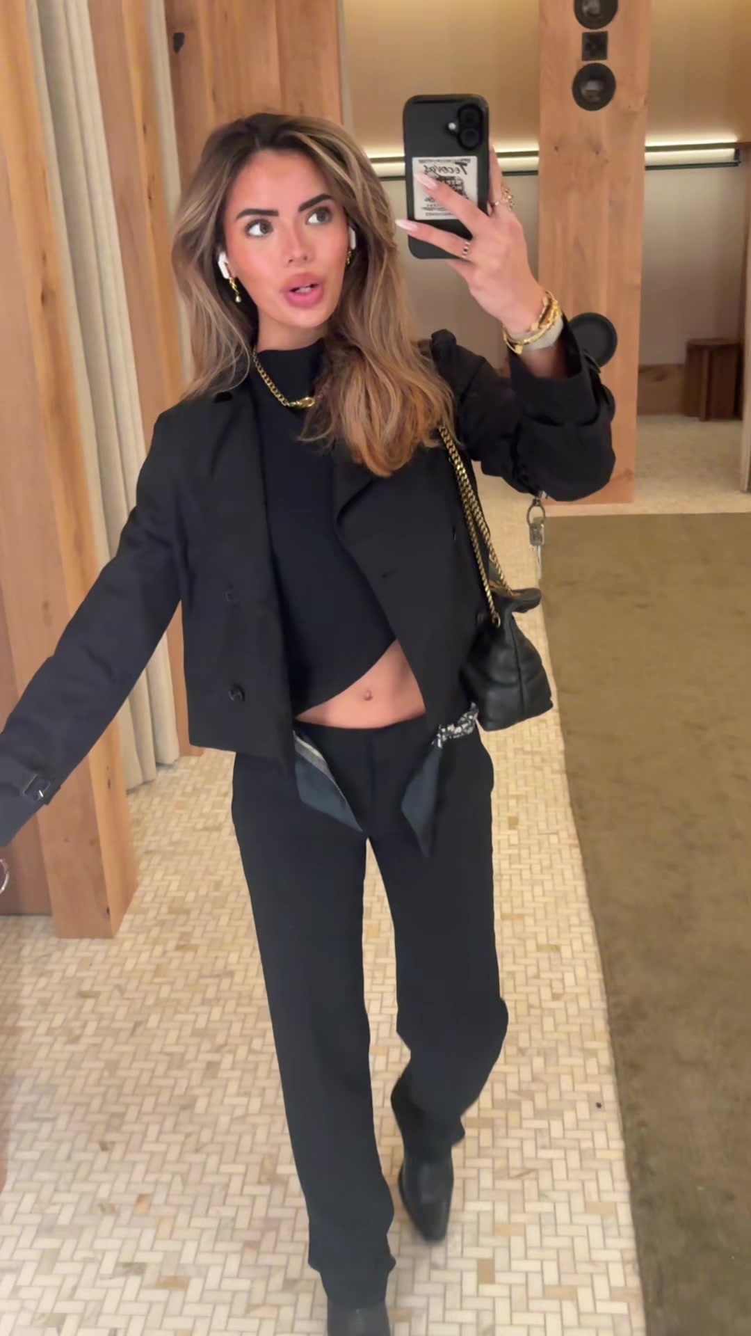 @jennahois