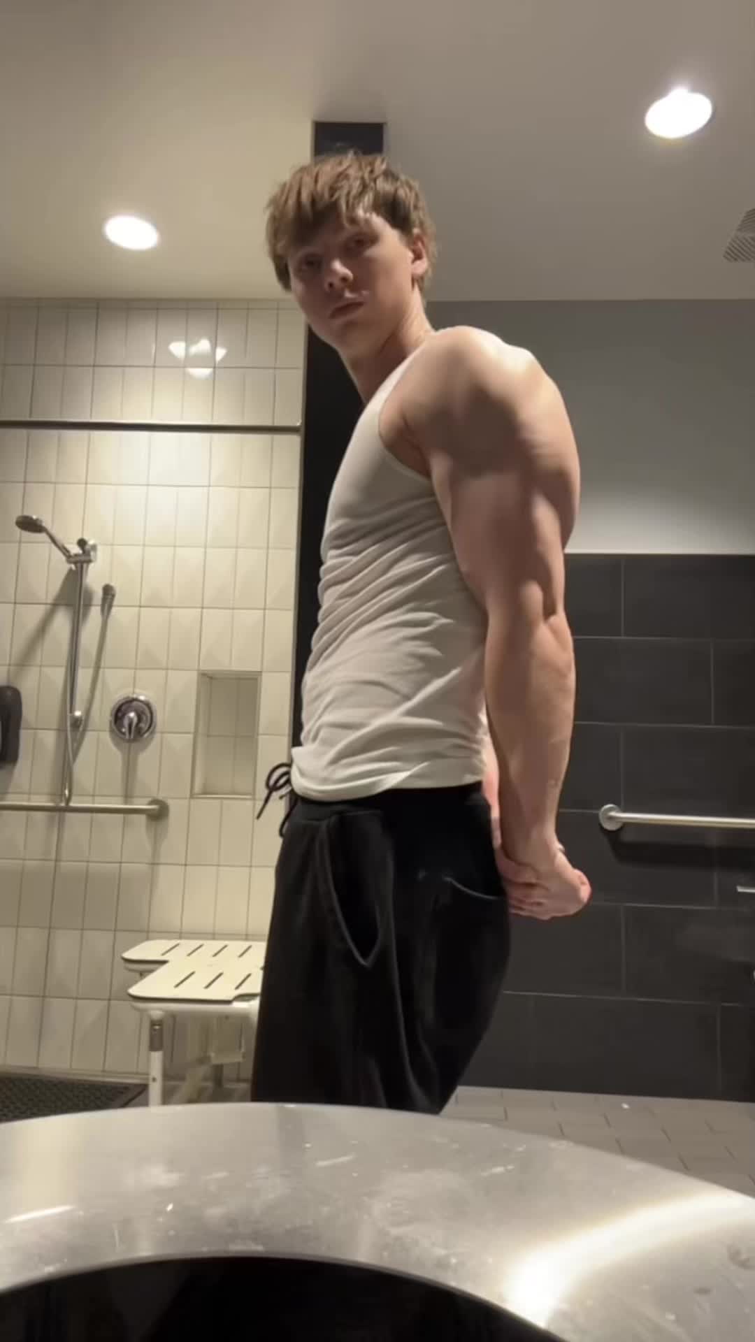 @LumMayLift