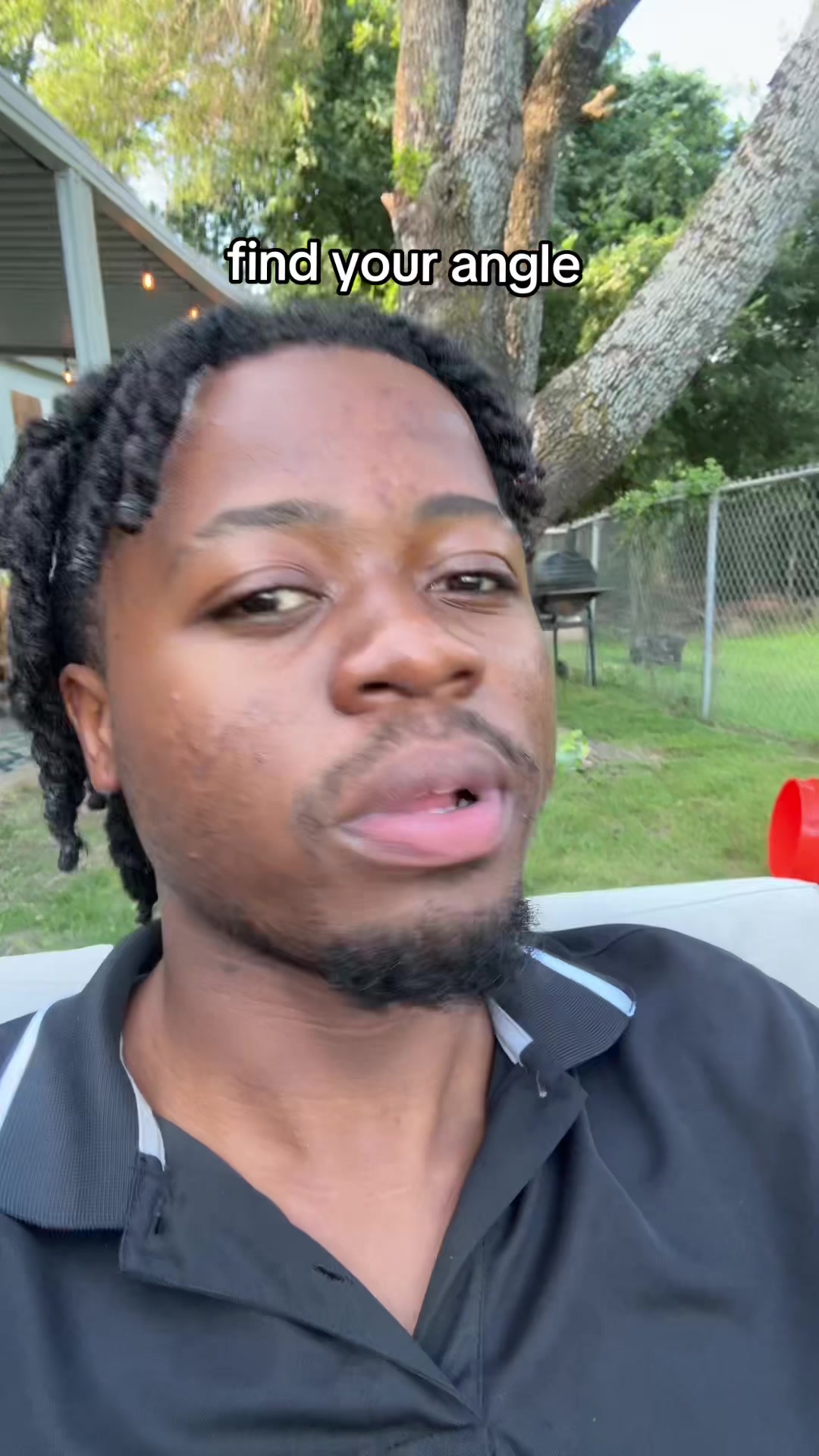 @moyoezzy