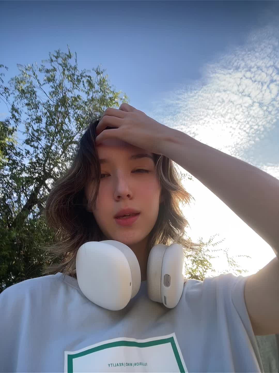 @Elya15