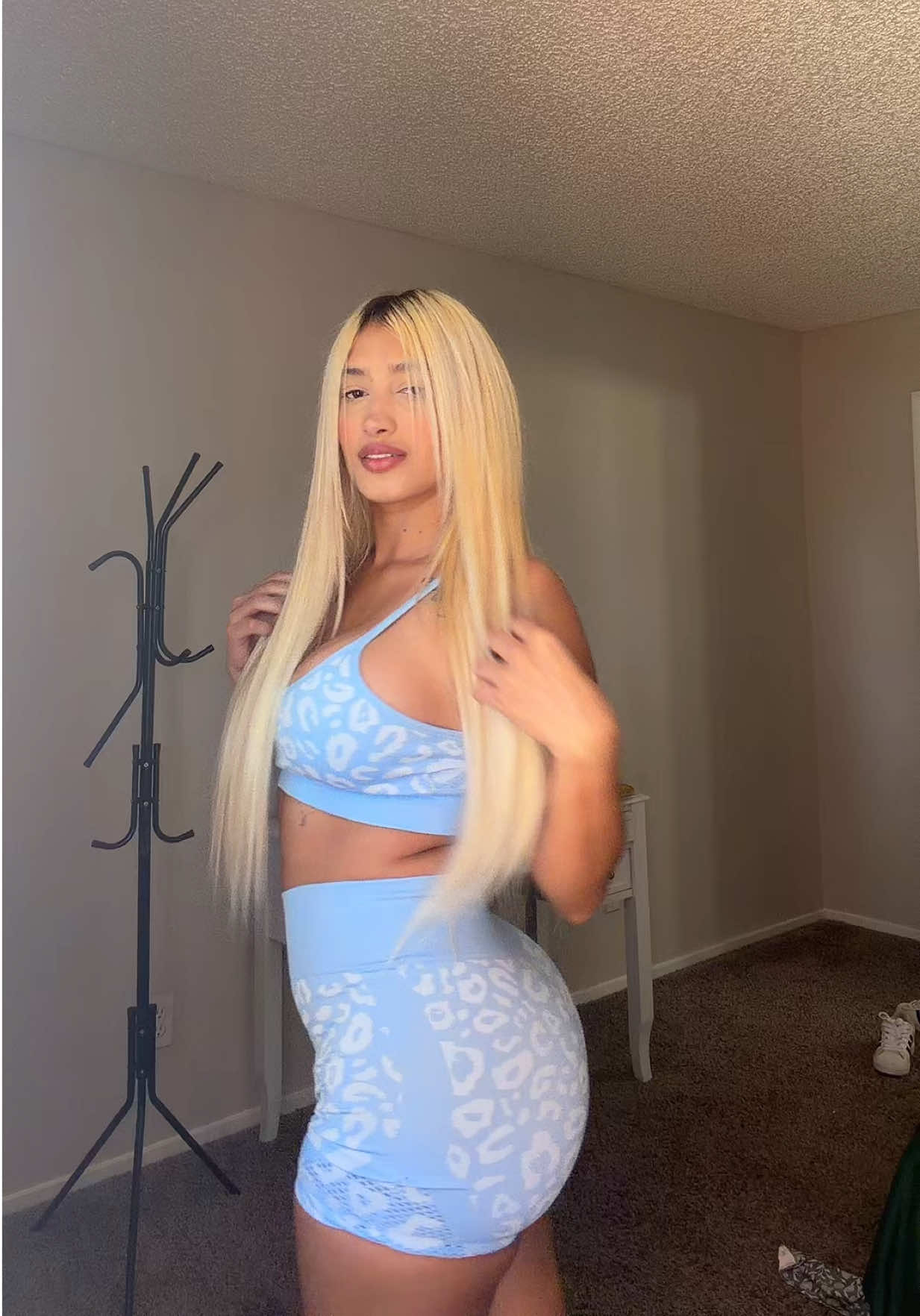 @ney💜👸🏼