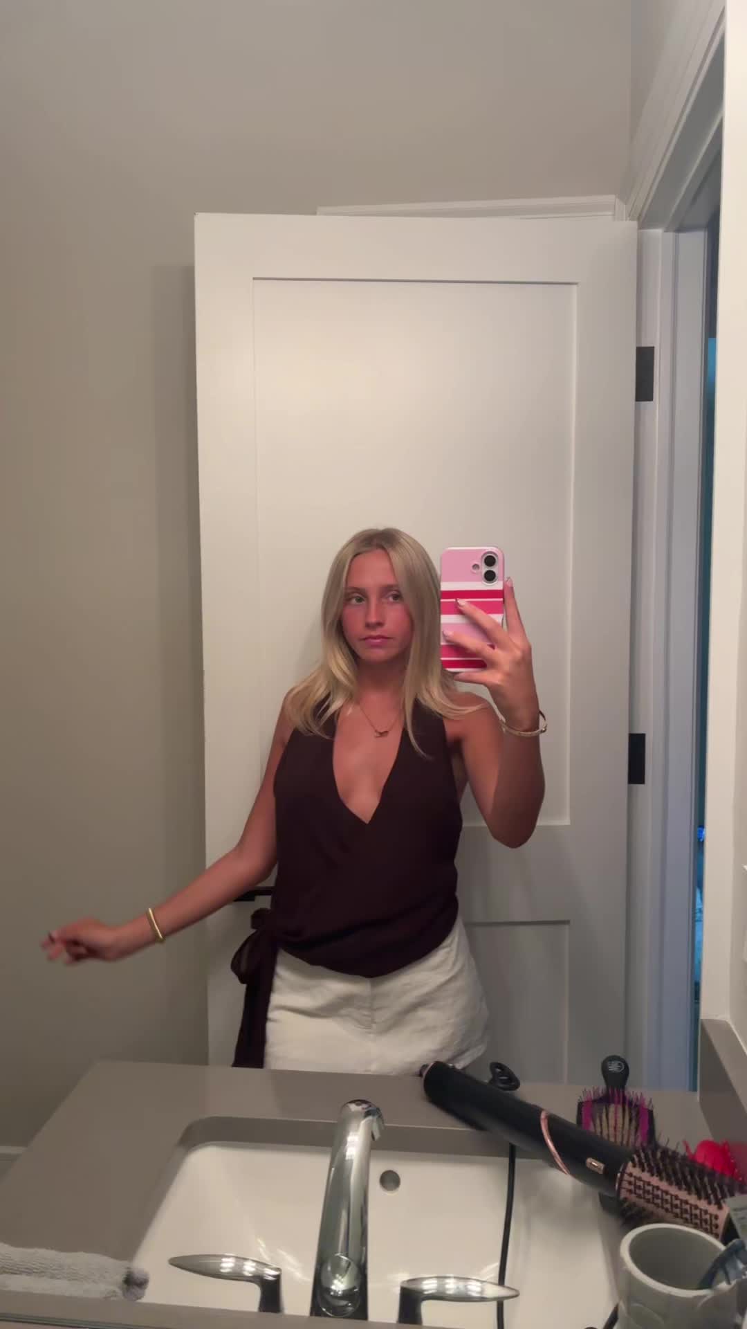 @darcyv08