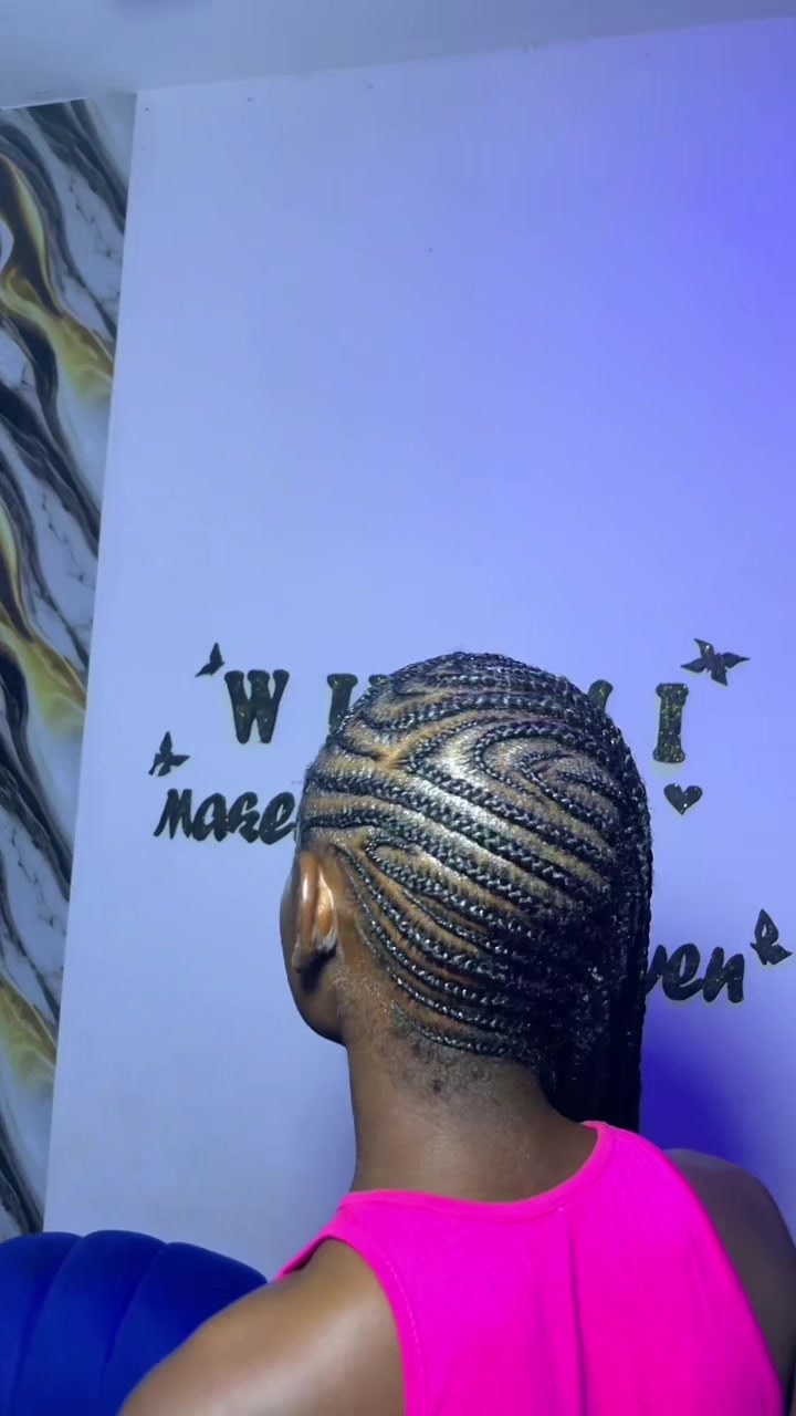 @Wunmi’s makeup&hair heaven