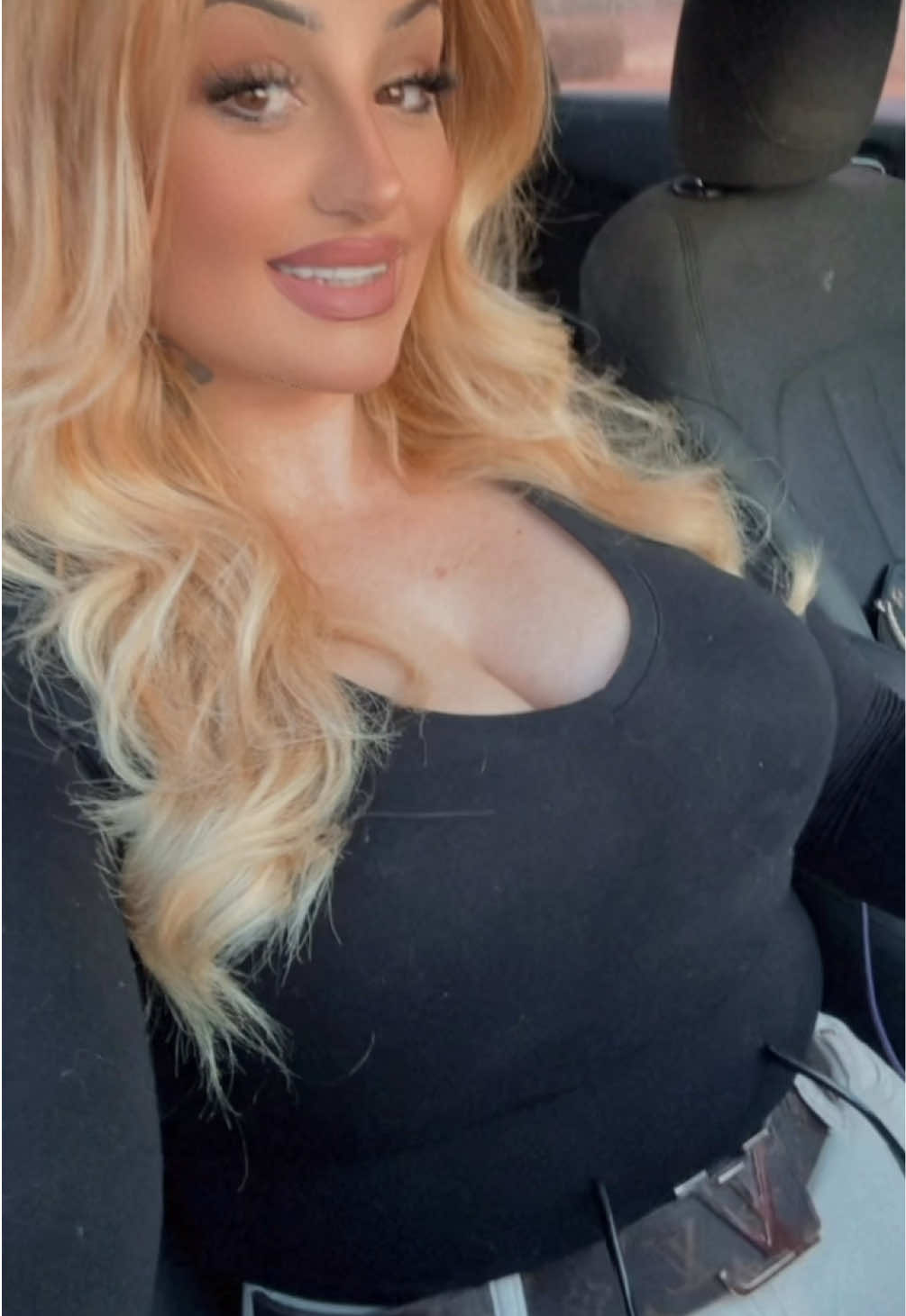 @xo.B๐