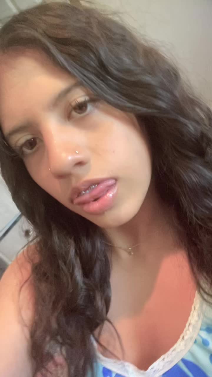@🦄