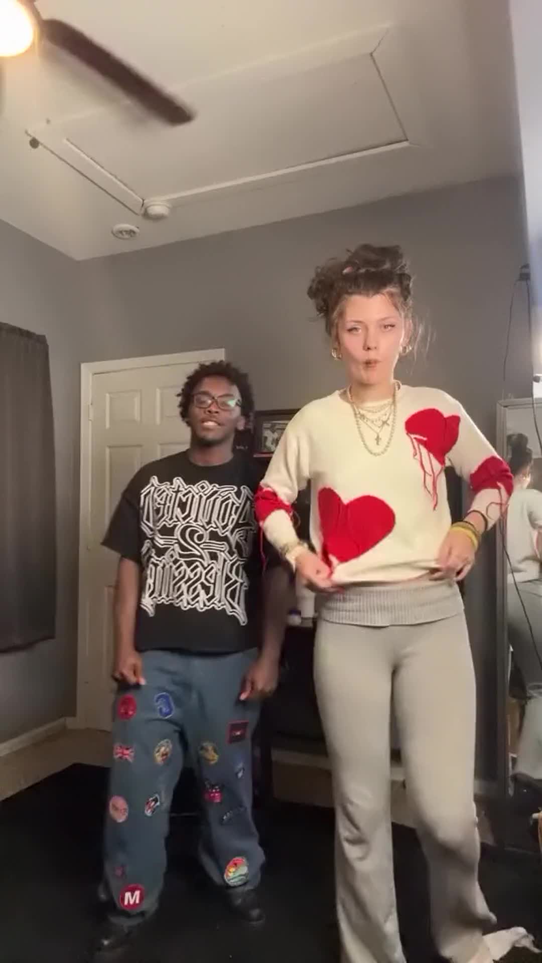 @Twitch: hollyywoodkd