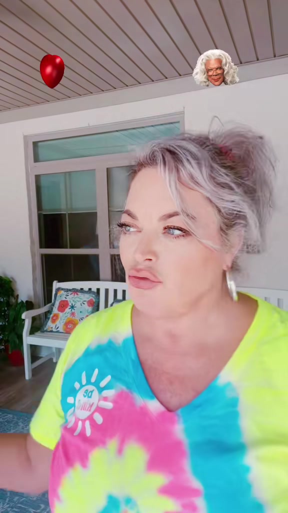 @Pepper_Lynne