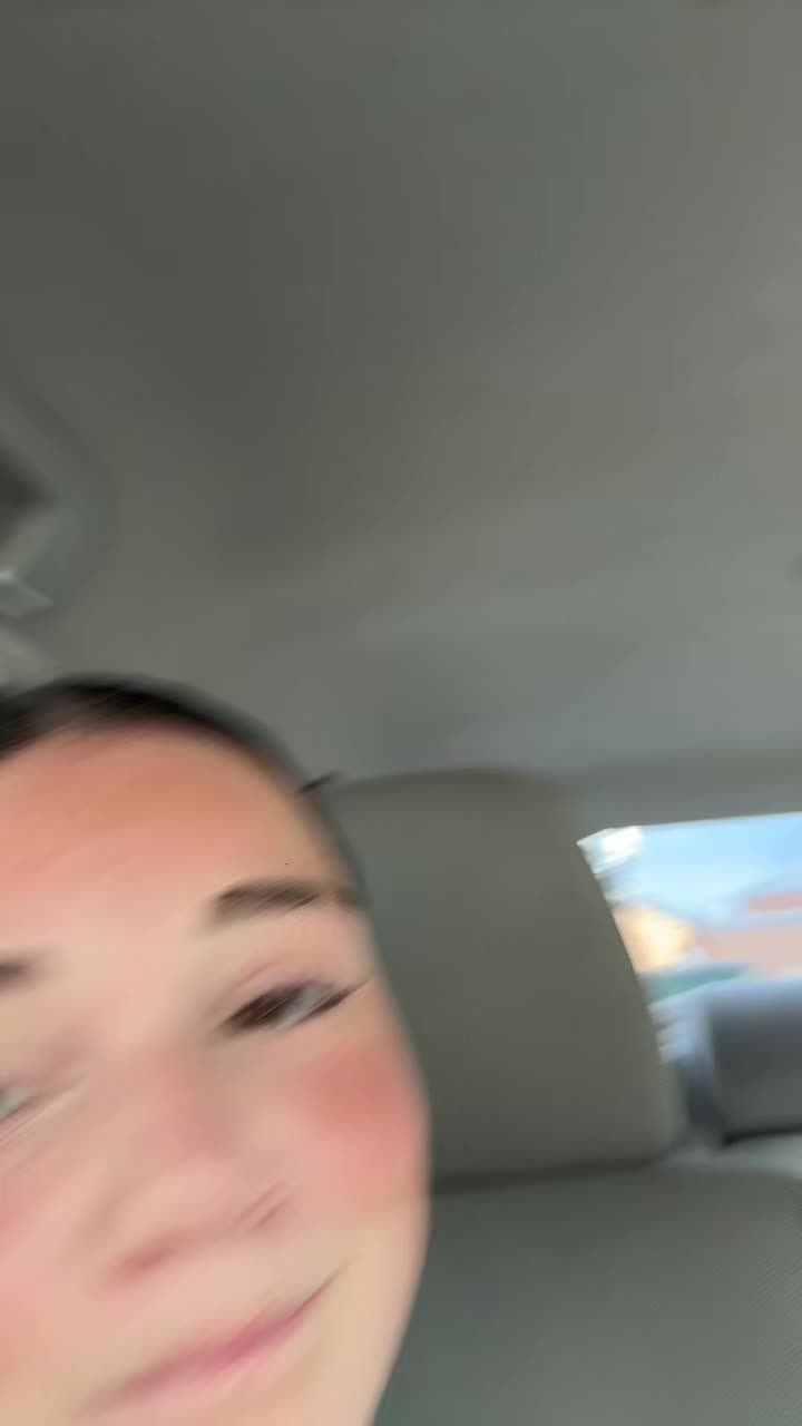 @leannalucidispams
