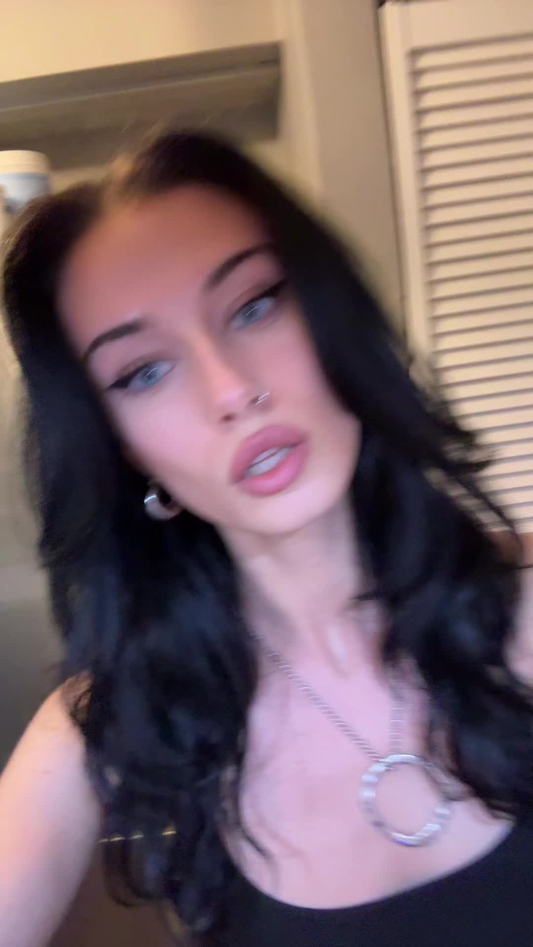 @Scarlett🕷️