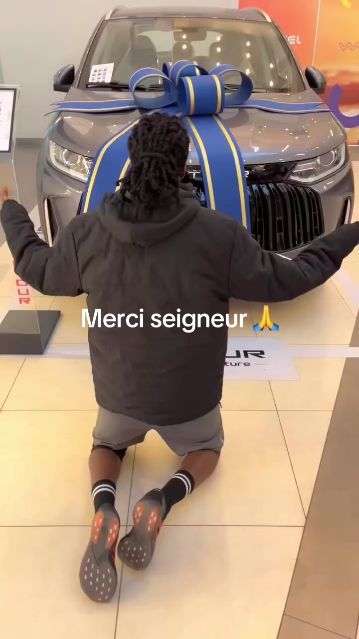 @Santa swueg play boy 🥰