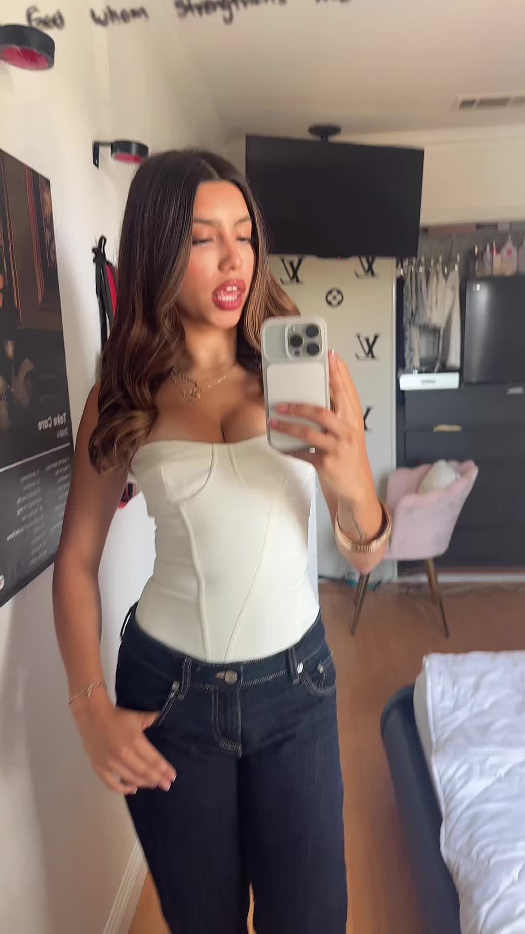 @Ximena