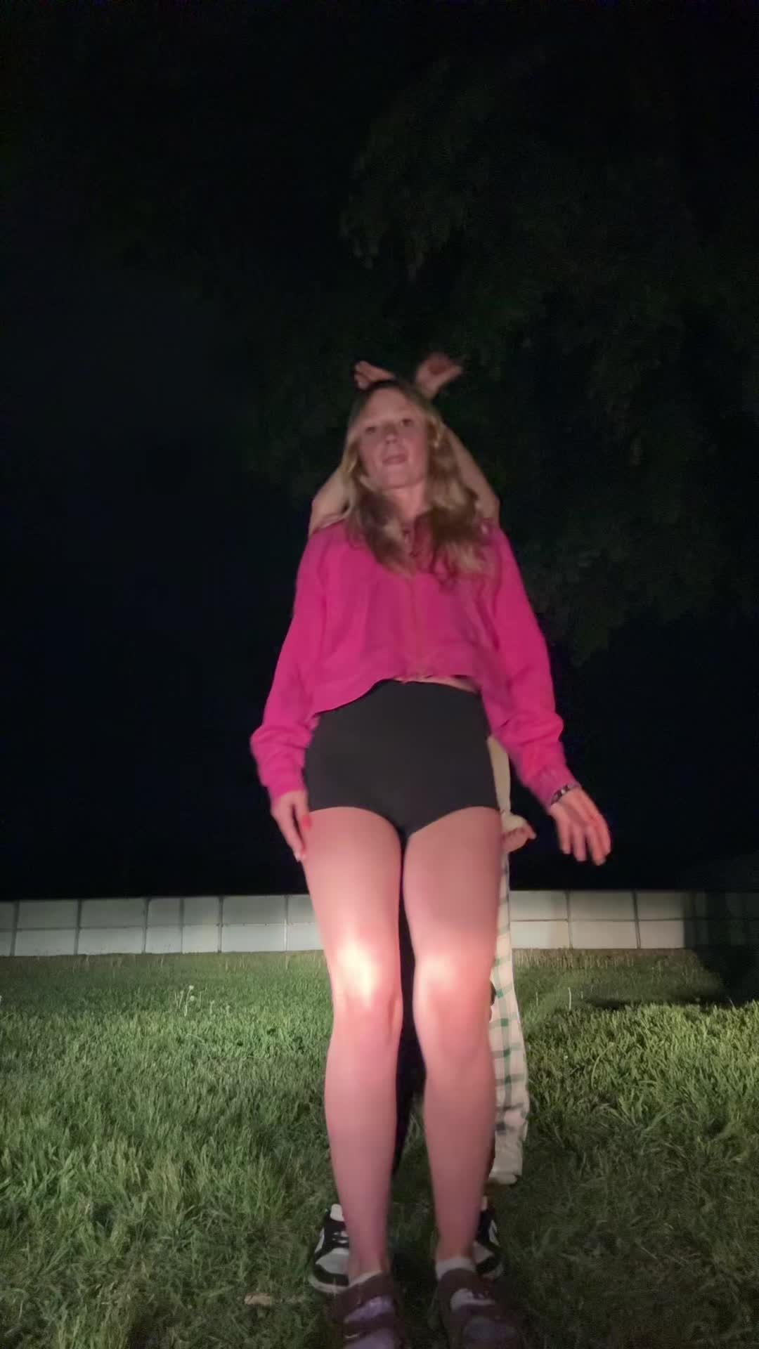 @😉