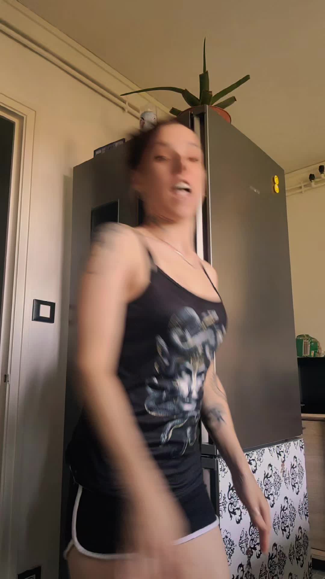 @LiLiSliide🐍⚔️🗡