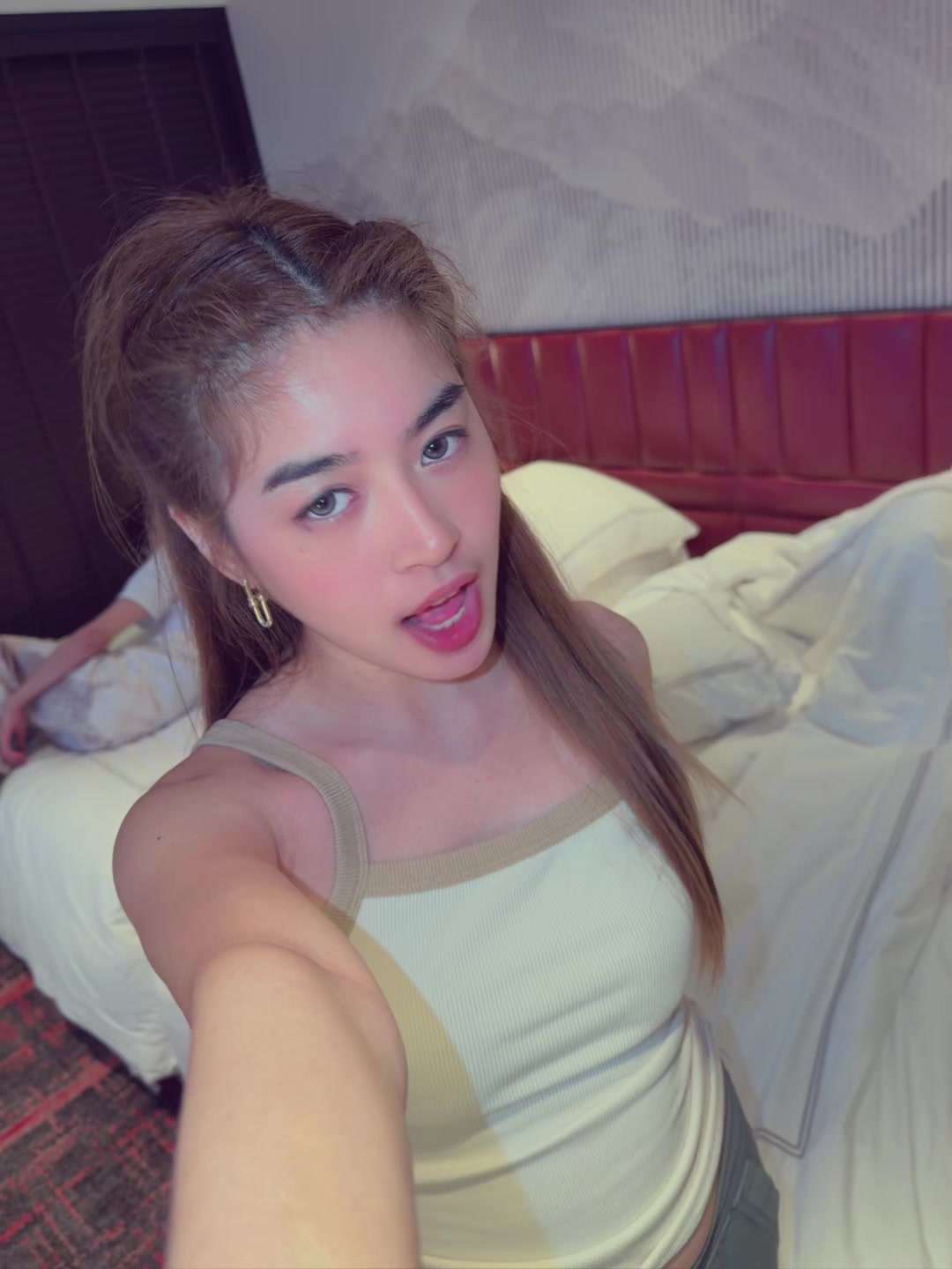 @SHRX • Shaira Ortile
