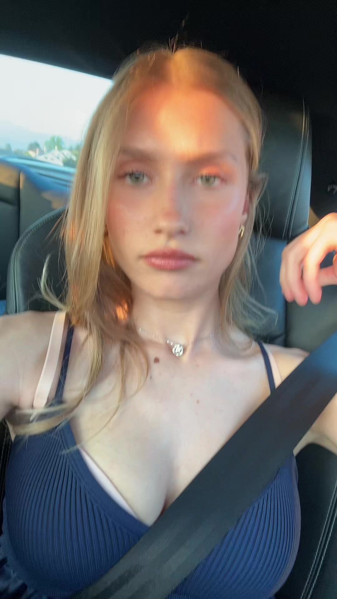 @Enoraa