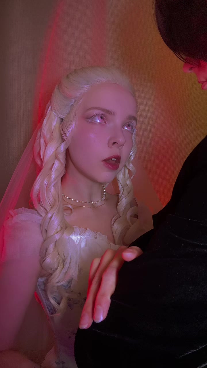 @melletiann