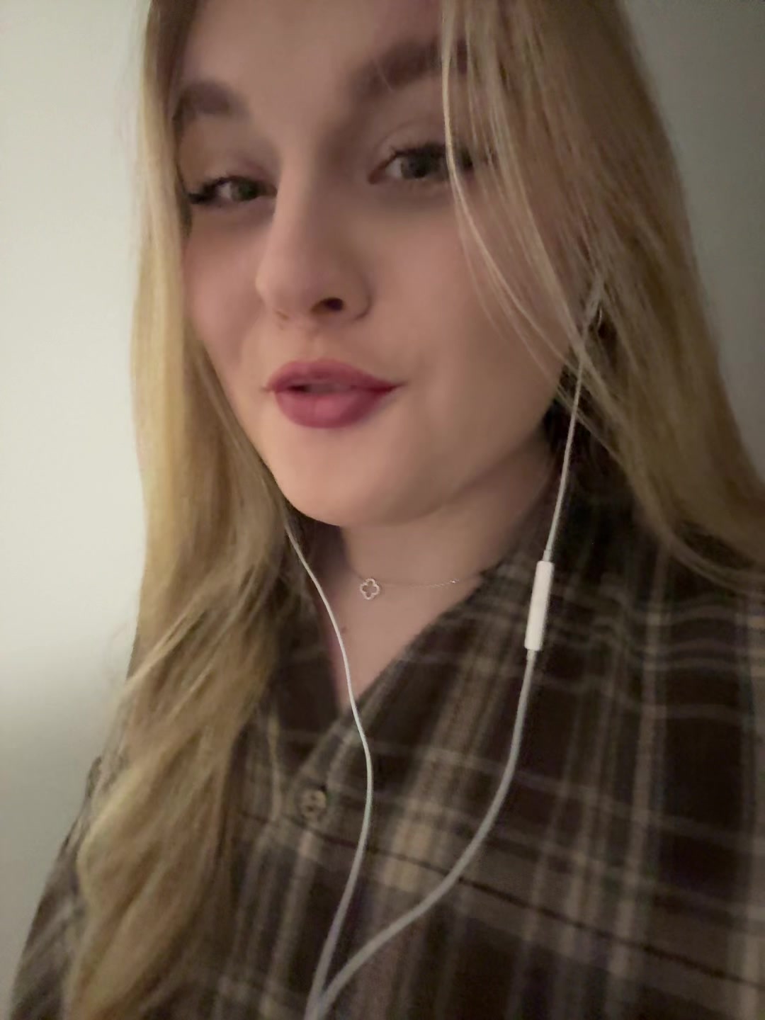 @yanixxxxx