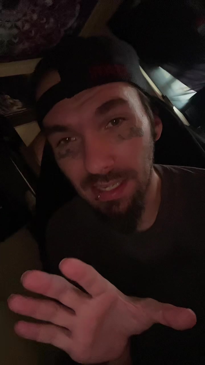 @👽_Not_Your_Average_Alien_👽