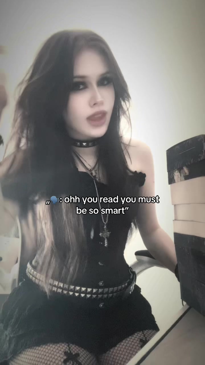 @ఌ 𝒗𝒂𝒏𝒆𝒔𝒔𝒂 ꨄ