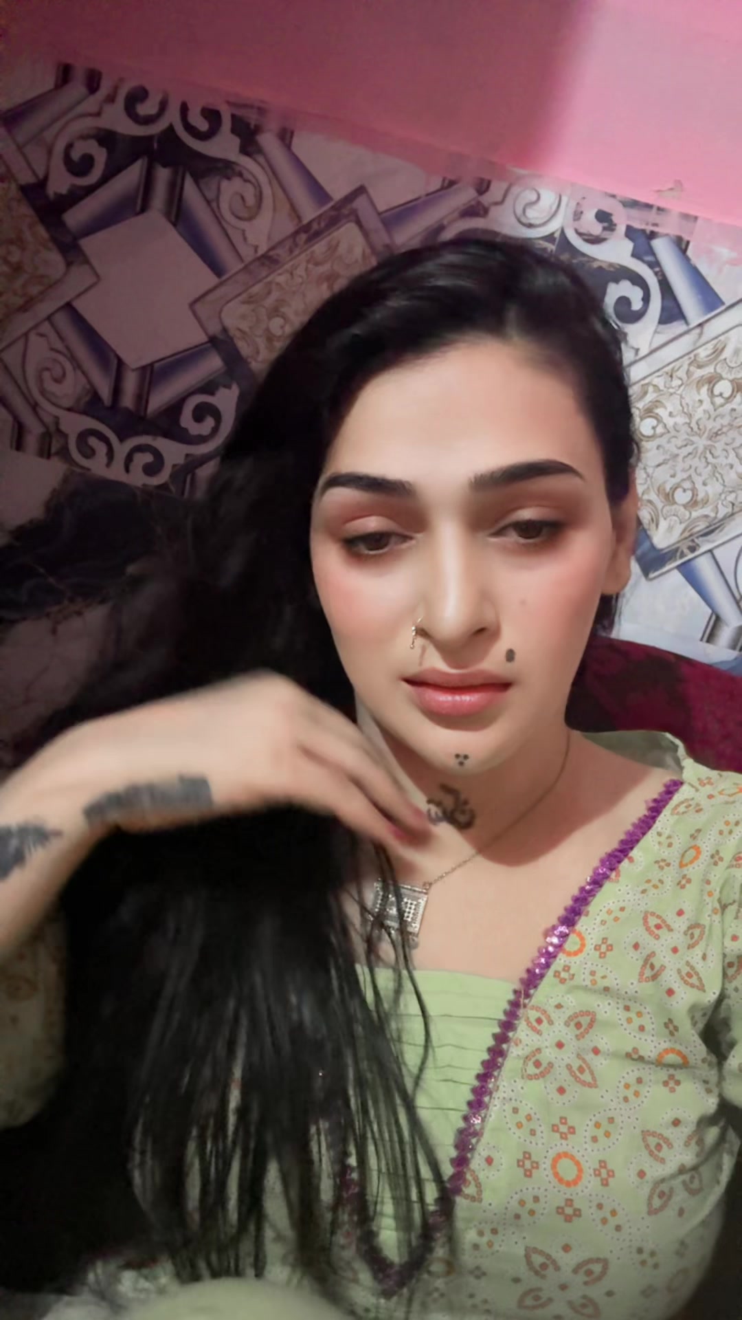 @Misses Karachi zindage