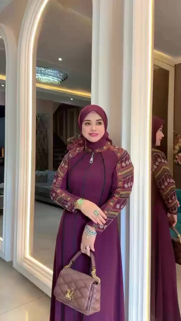 @Nayashoop